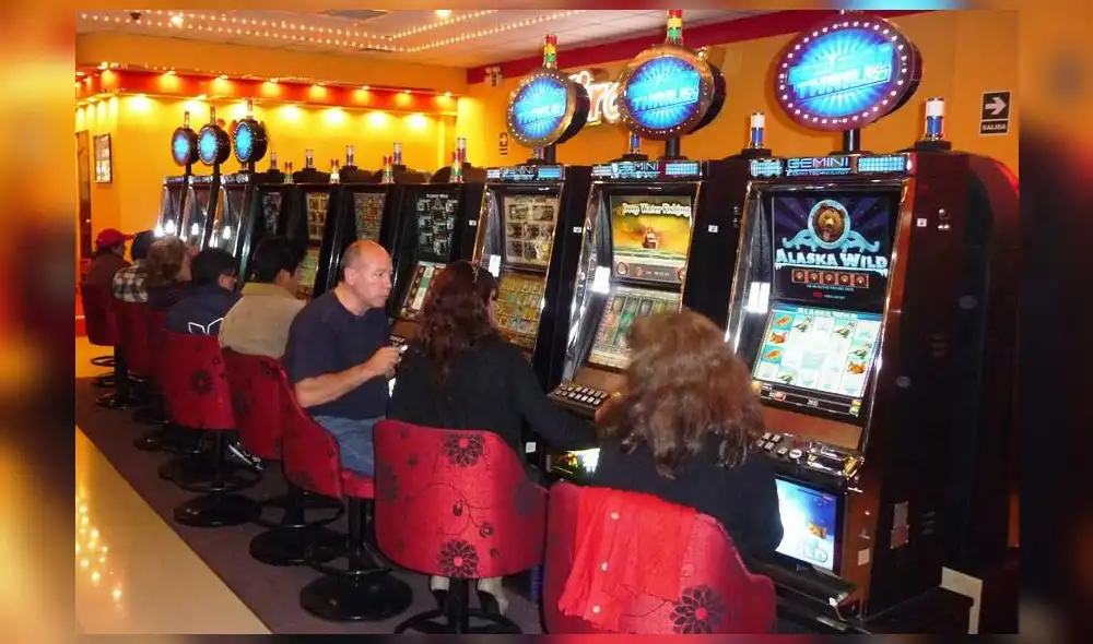 Fuerza Popular insiste en derogar ISC pero propone elevar impuesto al juego