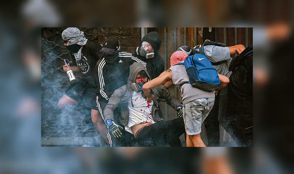 Incendios y saqueos no cesan en varias zonas de Chile