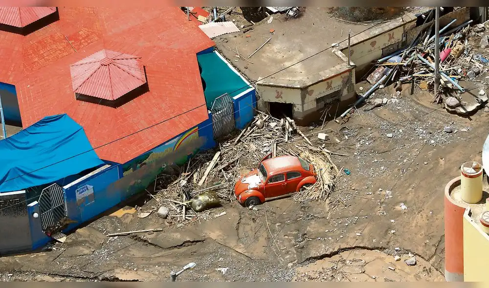 Huaicos en el sur: Sobrevivió sepultado en el barro 26 horas Huaicos en el sur: Sobrevivió sepultado en el barro 26 horas