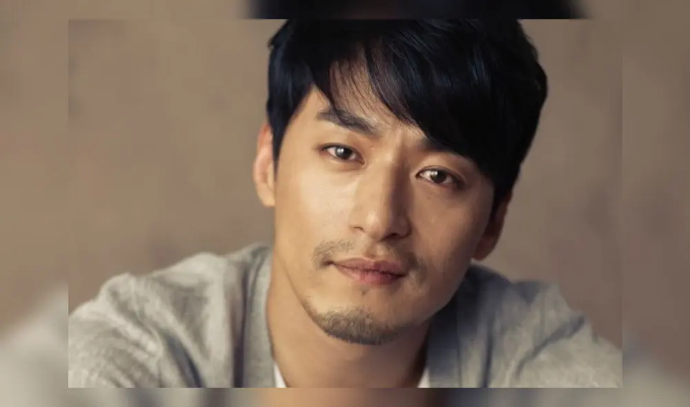 Joo Jin Mo es extorsionado por un hacker que robó su información personal.