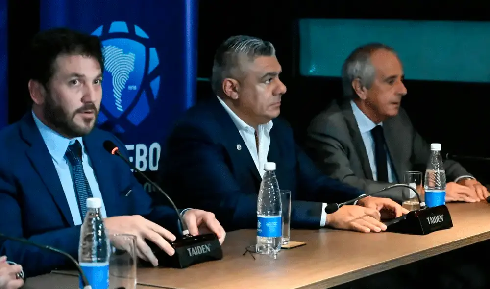 Alejandro Domínguez, Claudio Tapia (AFA) y Rodolfo D´Onofrio.
