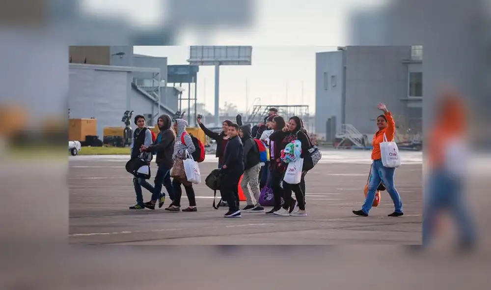 Unos 88 chilenos volvieron este sábado a su país. Foto: Agencia Uno