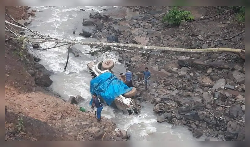 Alcalde se salvó de accidente, horas antes lo dejaron en su casa. Alcalde se salvó de accidente, horas antes lo dejaron en su casa.