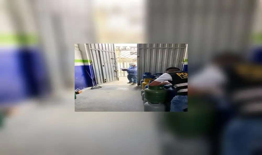Dos locales que no contaban con autorización para vender gas fueron intervenidos por la Policía.
