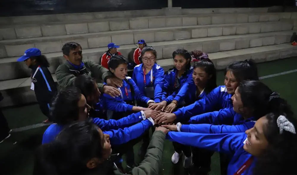 La etapa final de la XXVII edición de los Juegos Deportivos Escolares Nacionales se inauguraron en una ceremonia desarrollada en el Coliseo 'Manuel Bonilla' de Miraflores. La etapa final de la XXVII edición de los Juegos Deportivos Escolares Nacionales se inauguraron en una ceremonia desarrollada en el Coliseo 'Manuel Bonilla' de Miraflores.