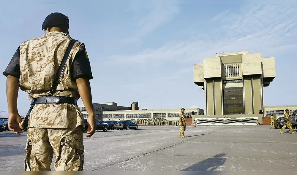 Cobran pensiones del Ejército por soldados fantasma Cobran pensiones del Ejército por soldados fantasma