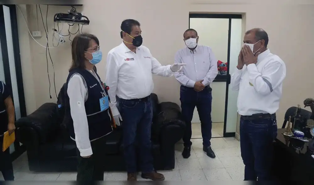 Autoridades llegaron con 750 pruebas moleculares para descartar coronavirus. Autoridades llegaron con 750 pruebas moleculares para descartar coronavirus.