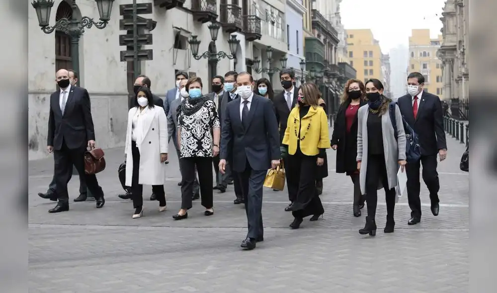 Gabinete Martos obtuvo el voto de confianza: así se desarrolló la sesión plenaria en el Congreso Gabinete Martos obtuvo el voto de confianza: así se desarrolló la sesión plenaria en el Congreso