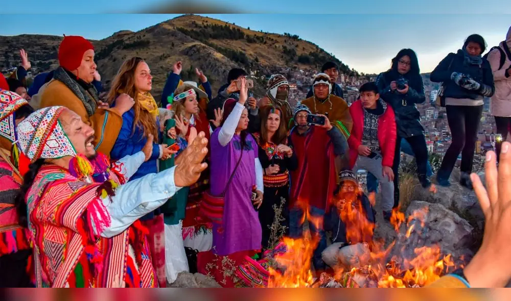 Con rituales y ofrendas dieron la bienvenida al Año Nuevo Andino en Puno Con rituales y ofrendas dieron la bienvenida al Año Nuevo Andino en Puno