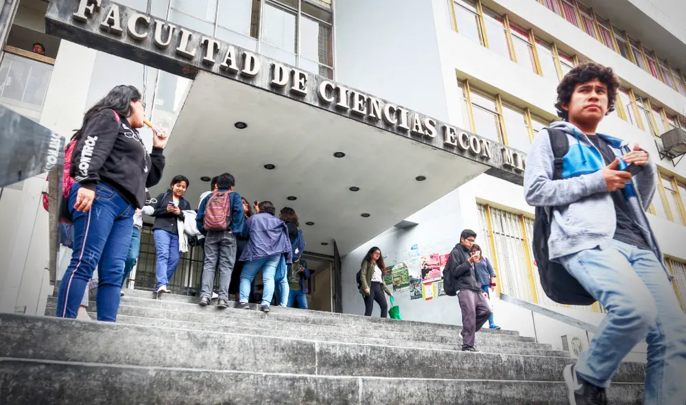La crisis económica originada por el coronavirus afectó considerablemente a los estudiantes de universidades públicas y privadas. (Foto: Composición LR) La crisis económica originada por el coronavirus afectó considerablemente a los estudiantes de universidades públicas y privadas. (Foto: Composición LR)