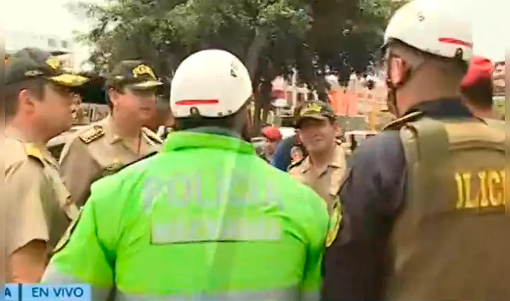 Los delincuentes habrían cometido un asalto momentos antes. (Foto: Captura video) Los delincuentes habrían cometido un asalto momentos antes. (Foto: Captura video)