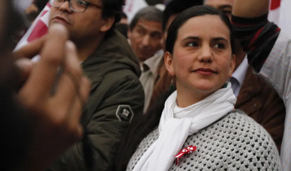 Plancha presidencial de Verónika Mendoza es inscrita por el JEE Plancha presidencial de Verónika Mendoza es inscrita por el JEE