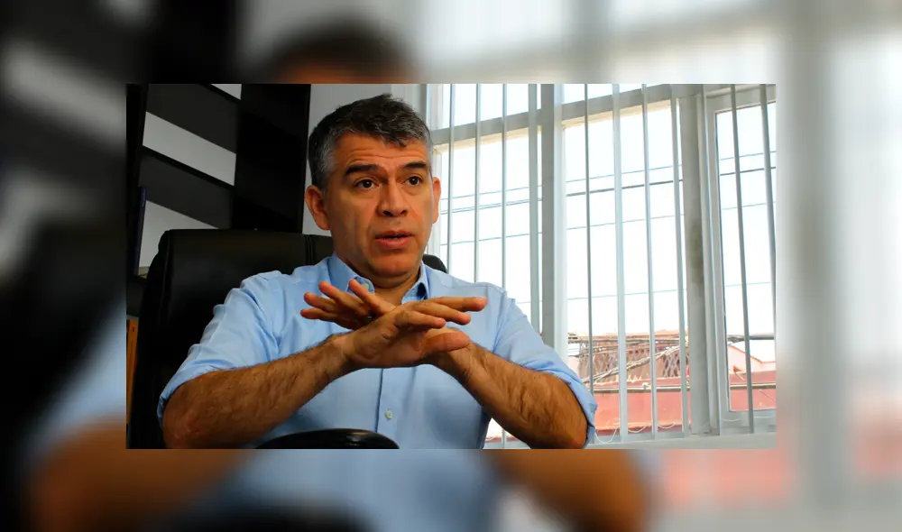 Puno: Julio Guzmán no asistió a cierre de campaña en Juliaca Puno: Julio Guzmán no asistió a cierre de campaña en Juliaca