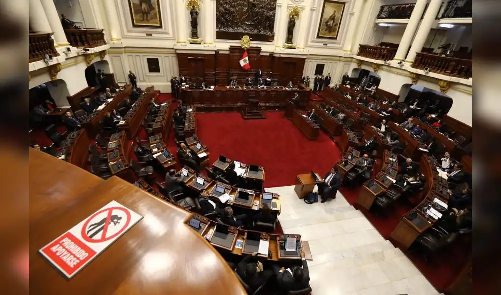 Congreso: El Pleno propone interpelar a los ministros Francisco Ísmodes y Vicente Zeballos Congreso: El Pleno propone interpelar a los ministros Francisco Ísmodes y Vicente Zeballos