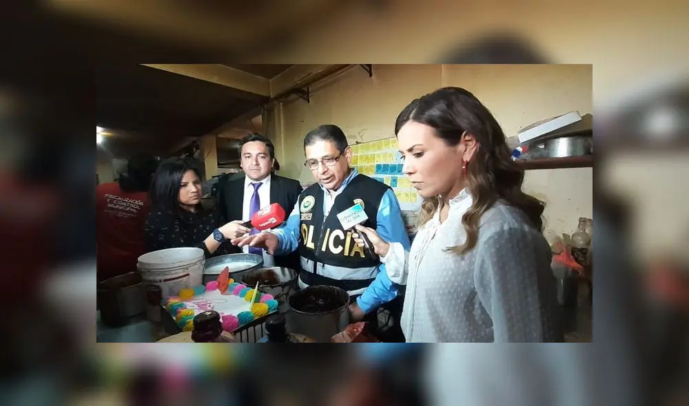Policía y gerencias de Salud y Fiscalización de SMP clausuraron panificadora tras constatar las condiciones en las que trabajaban. (Foto: PNP)