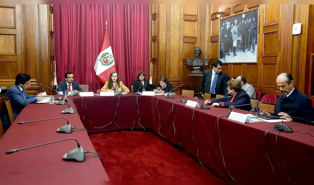 Informe final de Lava Jato acusa a Toledo y PPK, pero no a García, pese a que firmó 13 adendas