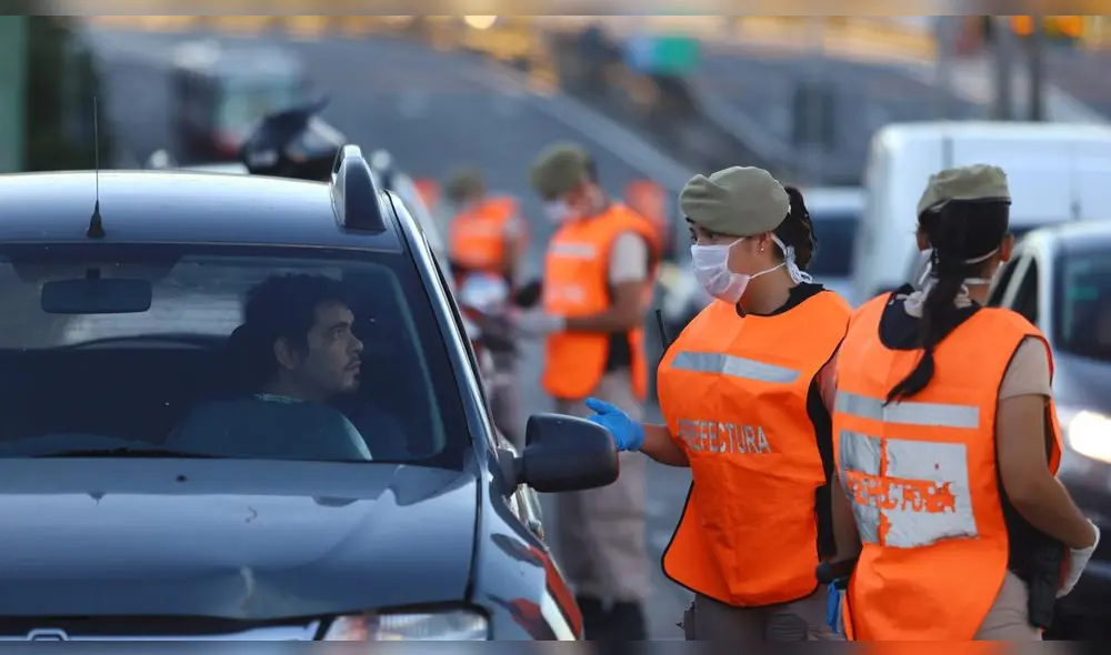 Desde hoy, los ciudadanos argentinos pueden tramitar el permiso de circulación a través de la app Cuidar. (Foto: El Cronista)