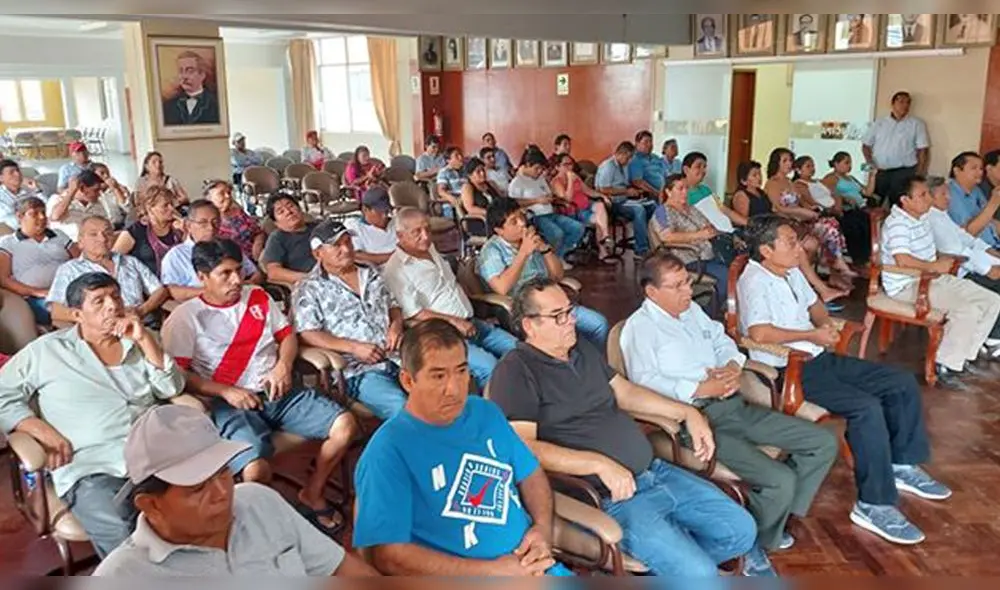 Comerciantes de mercadillo de Sullana Comerciantes de mercadillo de Sullana