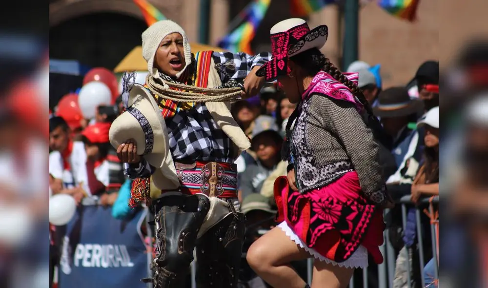 Cusco: Universidad Global y 22 institutos bailaron por el mes jubilar de la ciudad imperial [FOTOS]