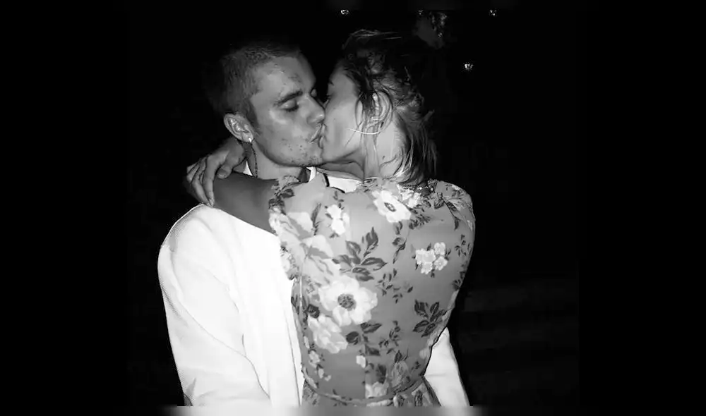 Justin Bieber encara a 'hater' y revela su amor por Selena Gomez