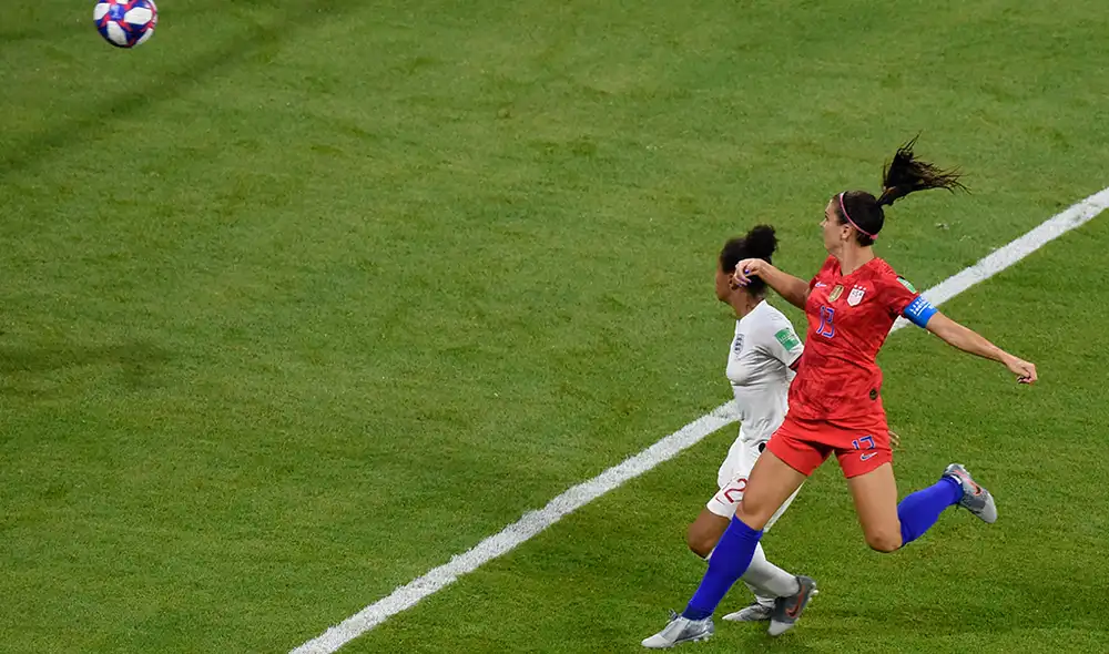 Estados Unidos vs. Inglaterra: sublime cabezazo de Alex Morgan decretó el 2-1 [VIDEO]