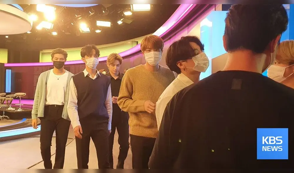 Desliza para ver más fotografías de RM, Jin, Suga, Jimin, J-Hope, Taehyung y Jungkook de BTS. Créditos: KBS