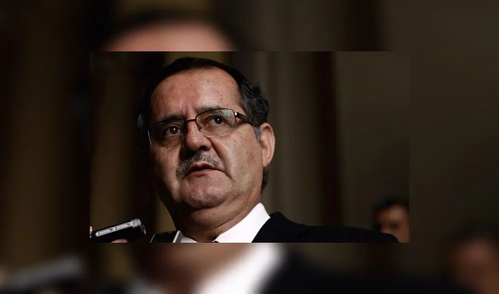 Marco Falconí y María Zavala no juraron en la JNJ por cuestionamientos Marco Falconí y María Zavala no juraron en la JNJ por cuestionamientos