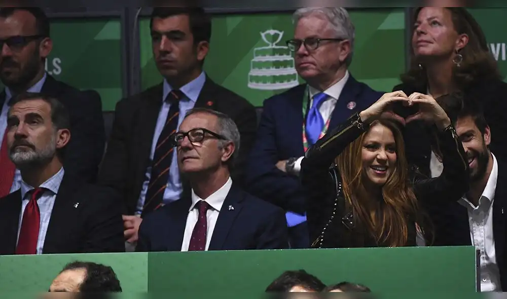 Shakira y Gerard Piqué Shakira y Gerard Piqué