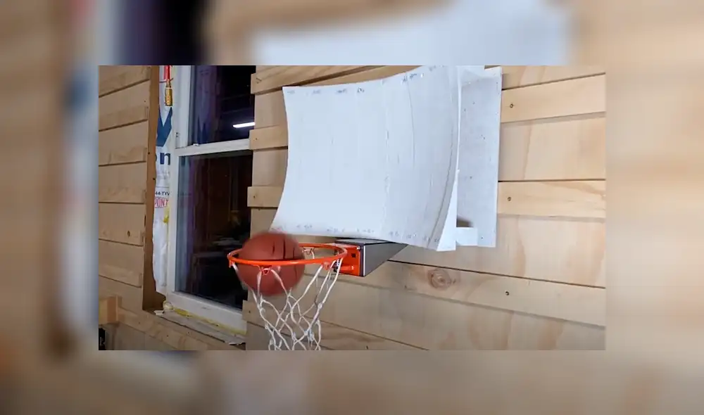 Desliza la imagen de YouTube para verlas todas.