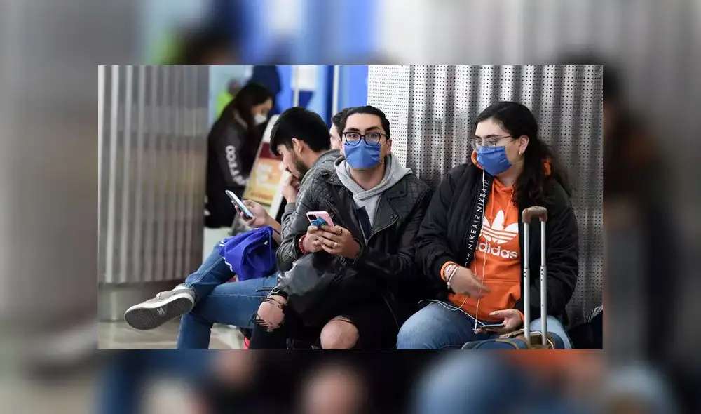 Cifra actualizada de muertes y contagios por COVID-19 en Ecuador. (Foto: AFP)