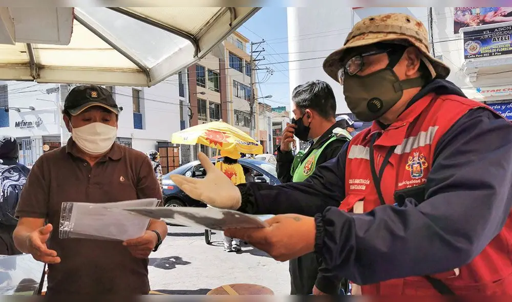 Comercio ambulatorio ha tomado algunas calles de Arequipa. Comercio ambulatorio ha tomado algunas calles de Arequipa.
