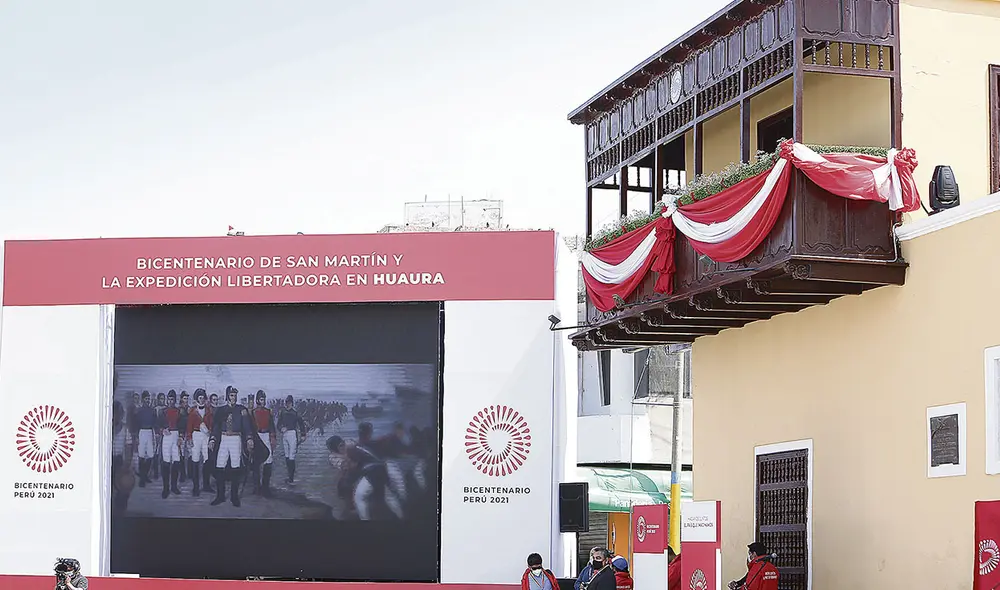 Emblema. Frente a la plaza de armas de Huaura, está su histórico balcón, principal atractivo turístico de la ciudad norteña. Foto: Marco Cotrina/La República