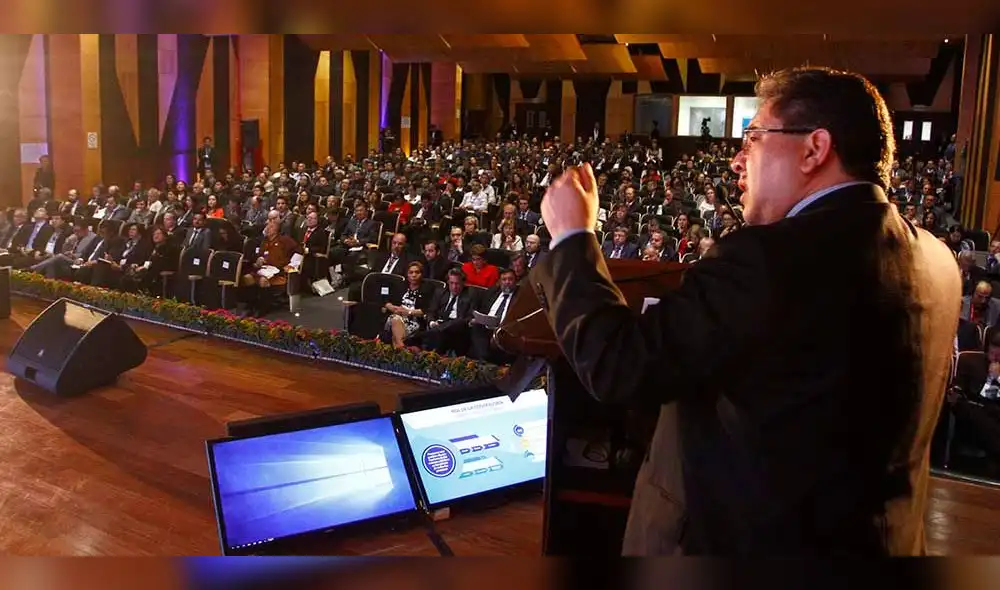 Contraloría lanza nuevo método de lucha contra la corrupción