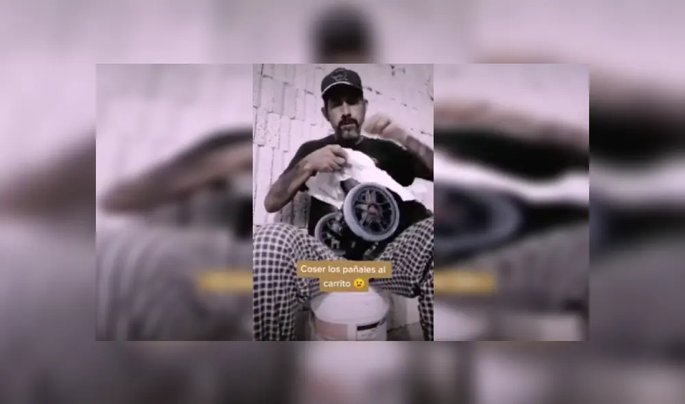 Desliza las imágenes hacia la izquierda para conocer la noble labor de un hombre al ayudar a su perro. Fotocaptura: Facebook.