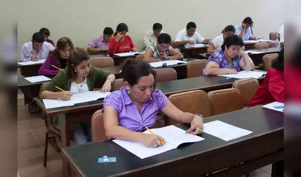Profesores contratados de colegios públicos recibirán aumento antes de noviembre