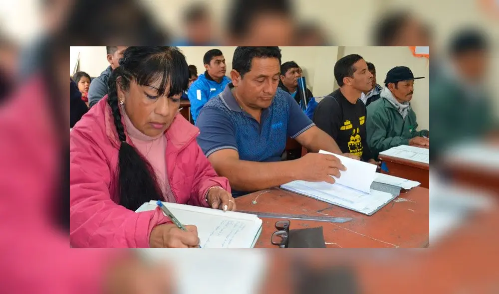 Más de 500 pescadores culminan la secundaria en centros de educación básica alternativa Más de 500 pescadores culminan la secundaria en centros de educación básica alternativa