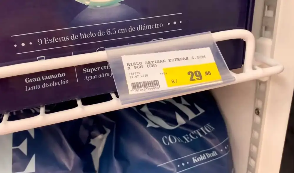 Desliza las imágenes para ver cómo luce este hielo que se vende a 30 soles en Perú. Foto: Captura de YouTube/Ariana Bolo Arce Desliza las imágenes para ver cómo luce este hielo que se vende a 30 soles en Perú. Foto: Captura de YouTube/Ariana Bolo Arce