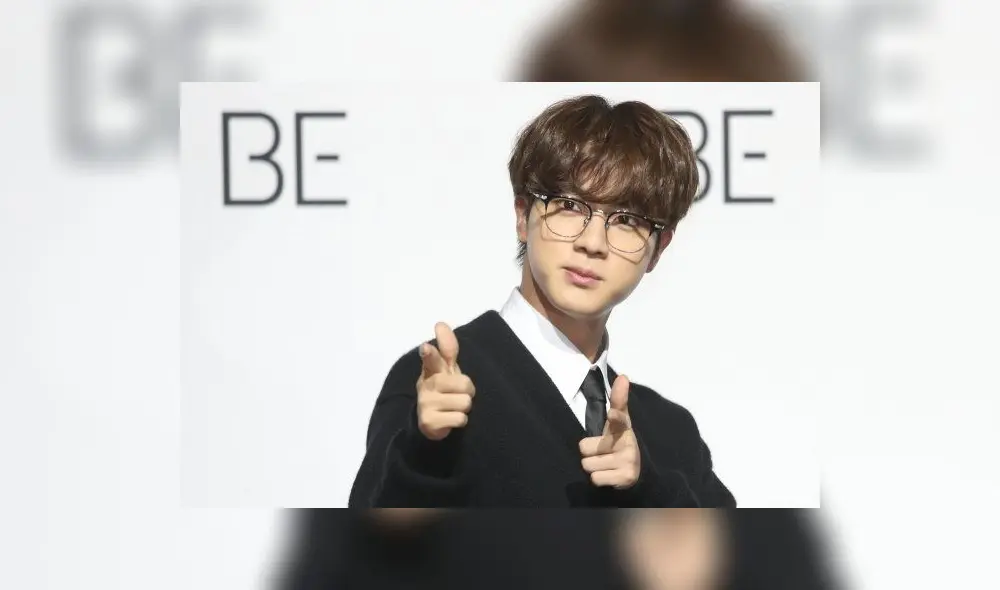 Desliza para ver más fotos de Jin de BTS. Foto: Big Hit