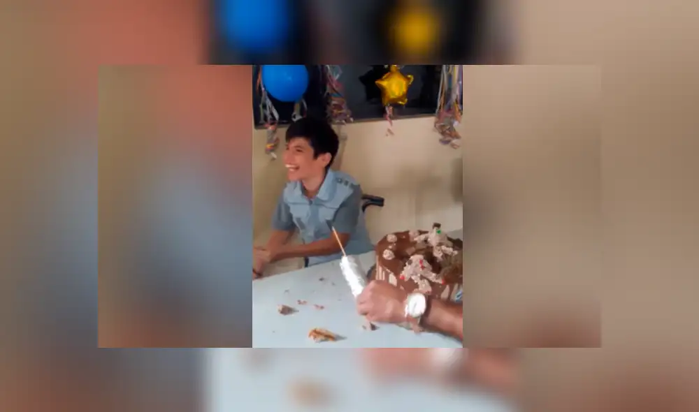 Facebook viral: Cumpleañero corta su torta y descubre el regalo escondido en su interior 