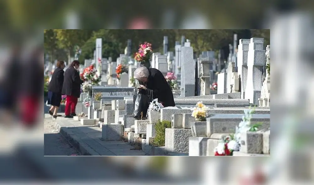 Alcalde de la capital envió misiva al ministro de Sanidad para manifestar que el personal no puede seguir realizando entierros en esas condiciones. (Foto: ABC) Alcalde de la capital envió misiva al ministro de Sanidad para manifestar que el personal no puede seguir realizando entierros en esas condiciones. (Foto: ABC)