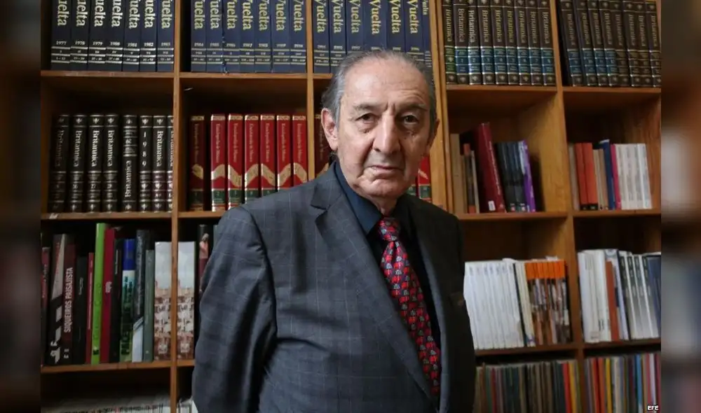 Eduardo Lizalde recogió el Premio Internacional Carlos Fuentes en emotiva ceremonia