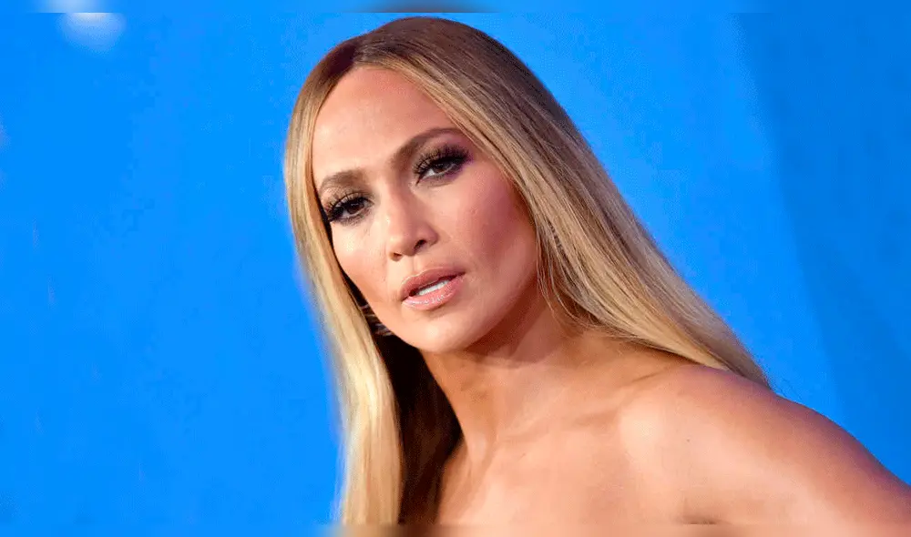 JLo reta la censura en Instagram al lucirse sin prenda íntima JLo reta la censura en Instagram al lucirse sin prenda íntima