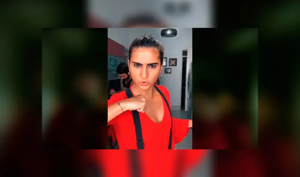 Desliza las imágenes para ver la divertida parodia que hizo es ta joven peruana de Nairobi de 'La casa de papel'. Foto: TikTok/ Alessiaguiulfo Desliza las imágenes para ver la divertida parodia que hizo es ta joven peruana de Nairobi de 'La casa de papel'. Foto: TikTok/ Alessiaguiulfo