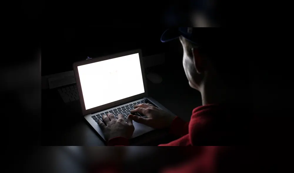 Sitio Pornográfico Vulnerabilidad Datos Internet