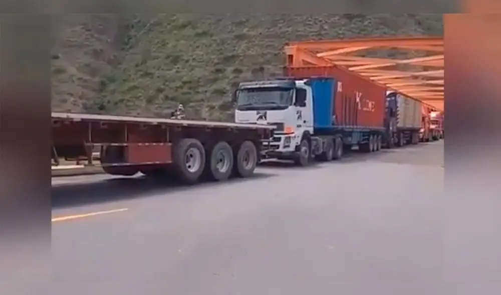 Carretera que une Cajamarca con la costa fue bloqueada por transportistas de carga pesada 