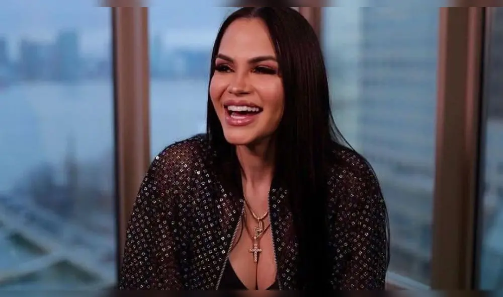 Natti Natasha cautiva con sexy manera de promocionar 'Toca, toca', su reciente single