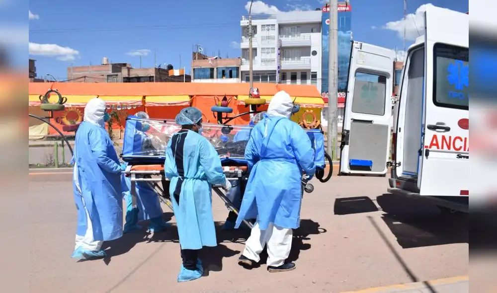 La madre de familia se quedó internada en el hospital Carlos Monge Medrano. La madre de familia se quedó internada en el hospital Carlos Monge Medrano.