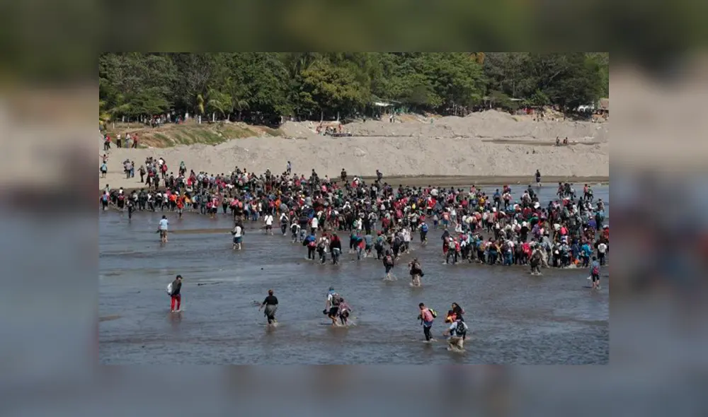 Los migrantes se dividieron en grupos para llegar a la localidad fronteriza de Tecún Umán. (Foto: El Universal) Los migrantes se dividieron en grupos para llegar a la localidad fronteriza de Tecún Umán. (Foto: El Universal)