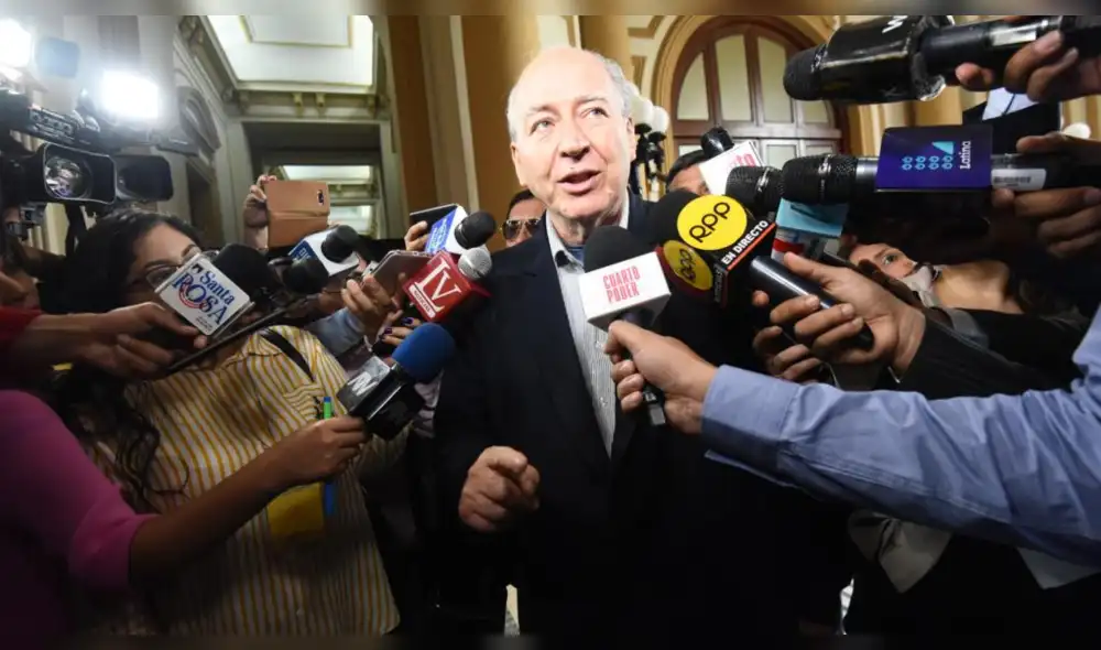 Mesa Directiva acuerda dejar sin efecto sanción para Manuel Dammert Mesa Directiva acuerda dejar sin efecto sanción para Manuel Dammert