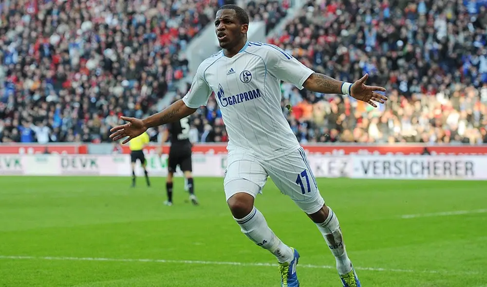 Jefferson Farfán calificó el gol que le anotó al Bayer Leverkusen en el 2011 como uno de los mejores de su carrera. Foto: Schalke 04. Jefferson Farfán calificó el gol que le anotó al Bayer Leverkusen en el 2011 como uno de los mejores de su carrera. Foto: Schalke 04.